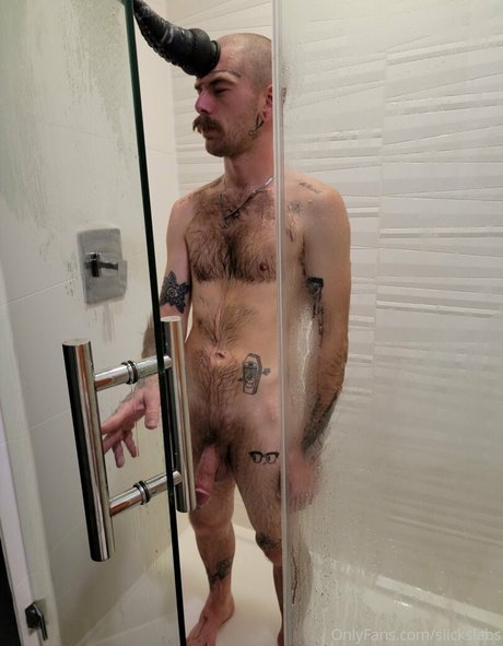 Naakte gelekte OnlyFans-foto van Thisominouslife