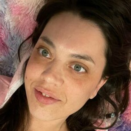 Naakte gelekte OnlyFans-foto van Leahsprettyfeet