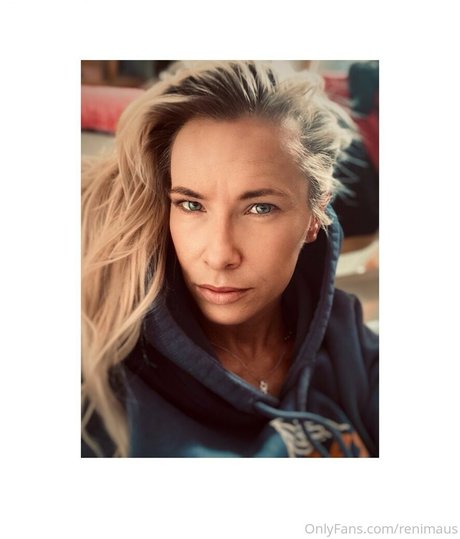 Naakte gelekte OnlyFans-foto van Loveislove01