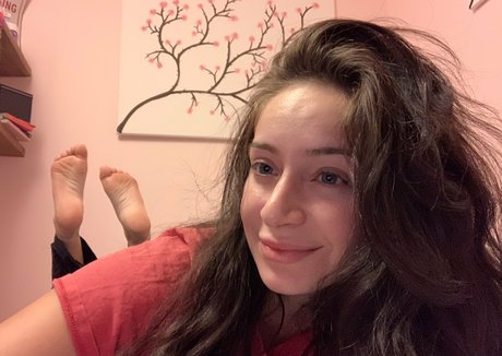Naakte gelekte OnlyFans-foto van Goddessvalentinaaa