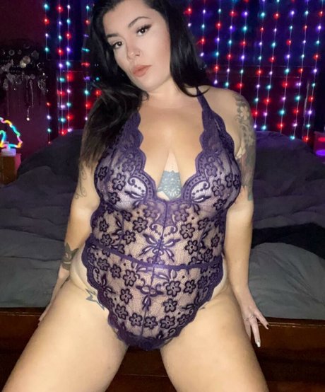 Naakte gelekte OnlyFans-foto van Cuntsuela