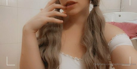Naakte gelekte OnlyFans-foto van Daphnebubblefree