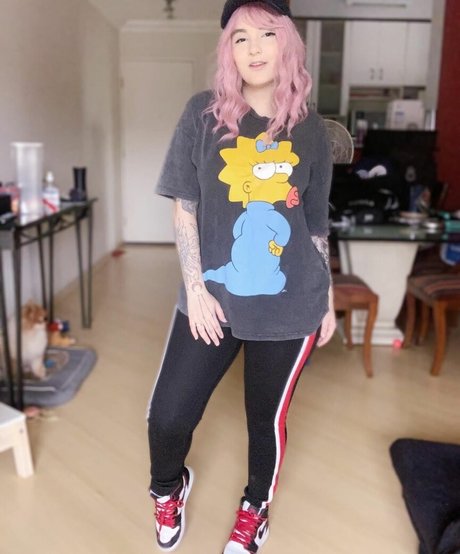 Naakte gelekte OnlyFans-foto van Riyuuka