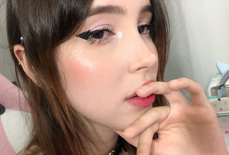 Naakte gelekte OnlyFans-foto van Kalimaraa