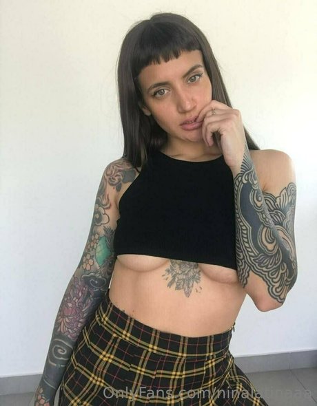 Naakte gelekte OnlyFans-foto van Ninalatinaaa