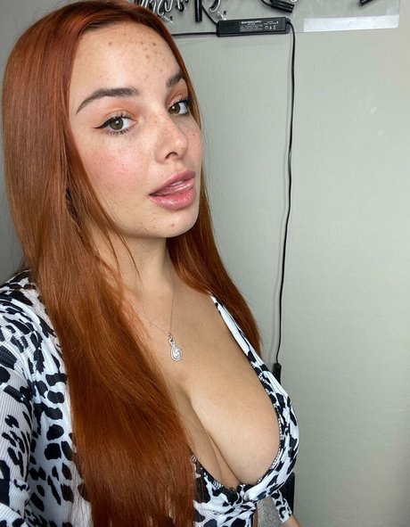 Naakte gelekte OnlyFans-foto van Kencake