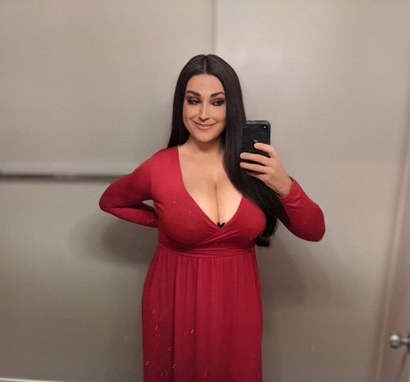 Naakte gelekte OnlyFans-foto van Thighhibby