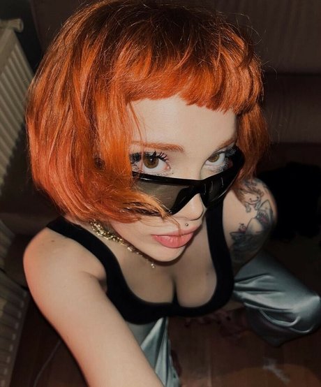Naakte gelekte OnlyFans-foto van Anthealefteria