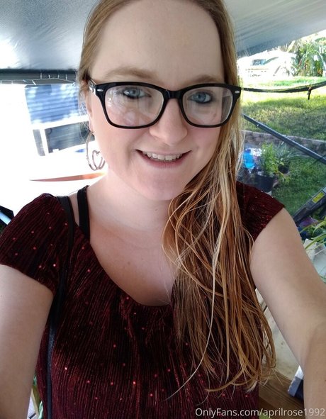 Naakte gelekte OnlyFans-foto van Aprilrose1992
