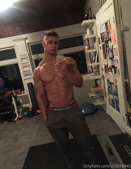 Naakte gelekte OnlyFans-foto van Creamygorilla