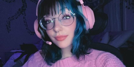 Naakte gelekte OnlyFans-foto van Ariefaerie