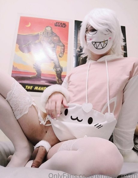 Femboy_moth