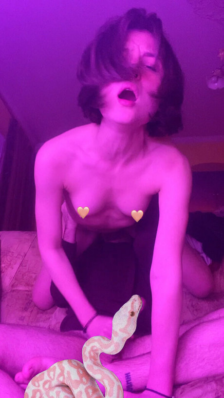 Naakte gelekte OnlyFans-foto van Onlysukiclubfree