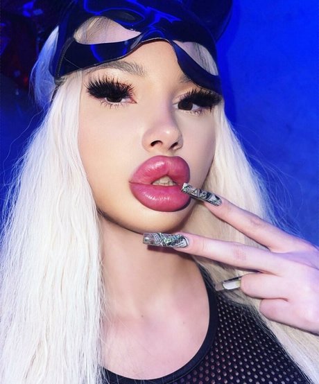 Naakte gelekte OnlyFans-foto van Russian Bomba Tut