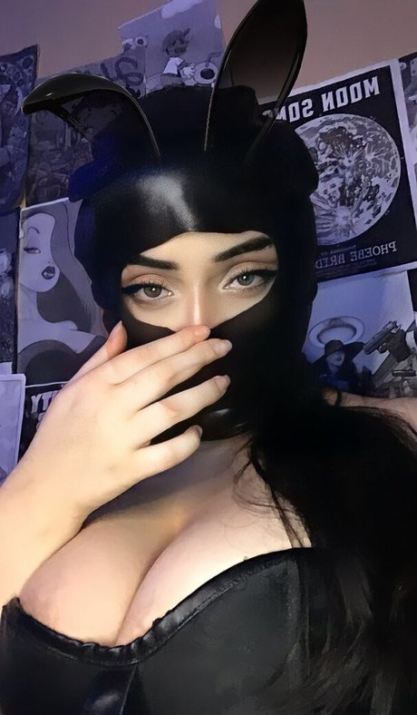 Naakte gelekte OnlyFans-foto van Bunny Alisson
