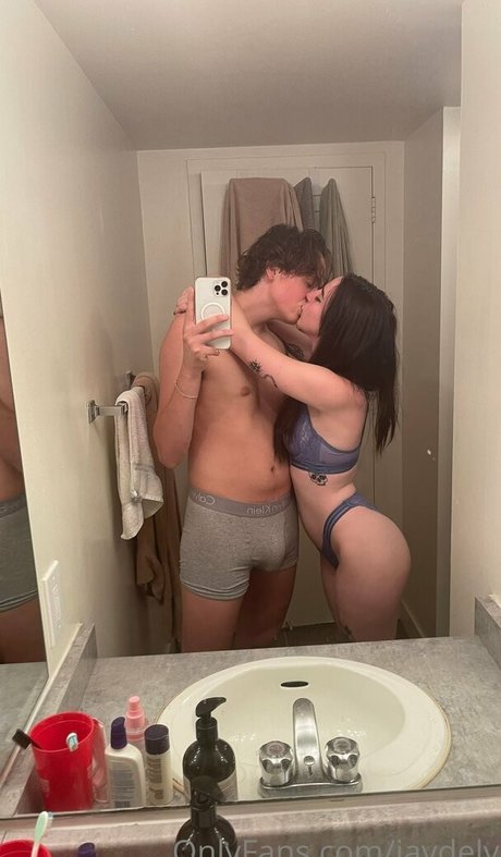 Naakte gelekte OnlyFans-foto van Jaydelv