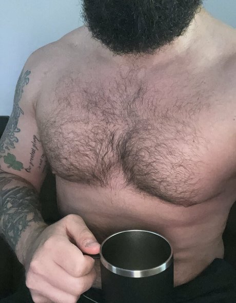 Naakte gelekte OnlyFans-foto van Thecavemanxxx