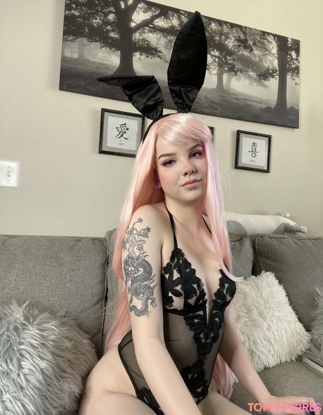 Naakte gelekte OnlyFans-foto van Thesilvermoon #1989