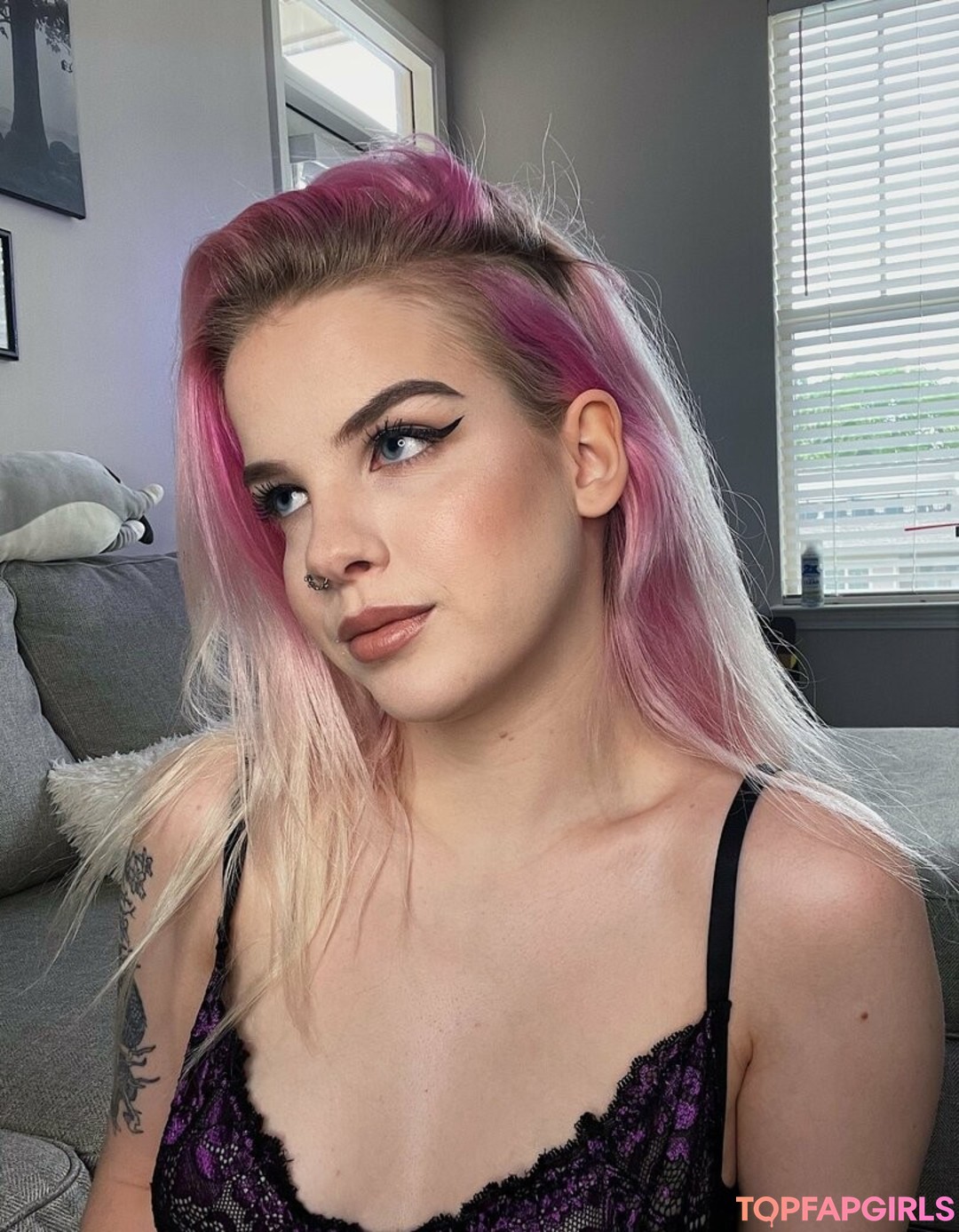 Naakte gelekte OnlyFans-foto van Thesilvermoon #450 Naakte gelekte OnlyFans-foto van Thesilvermoon #450