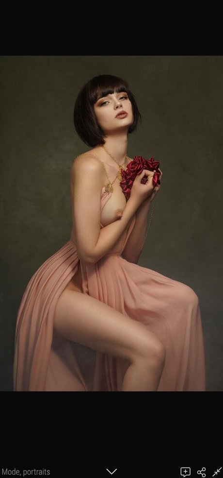 Naakte gelekte OnlyFans-foto van Marie Grippon