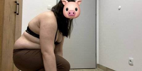 Naakte gelekte OnlyFans-foto van Fatmerida