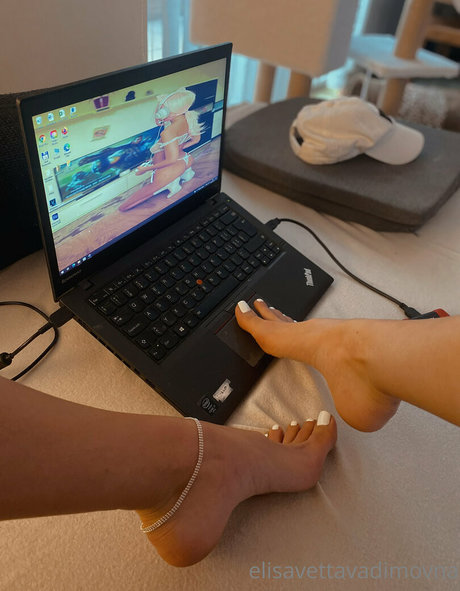 Naakte gelekte OnlyFans-foto van Yourelisen