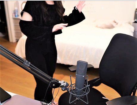 Naakte gelekte OnlyFans-foto van Lolnatsumiii