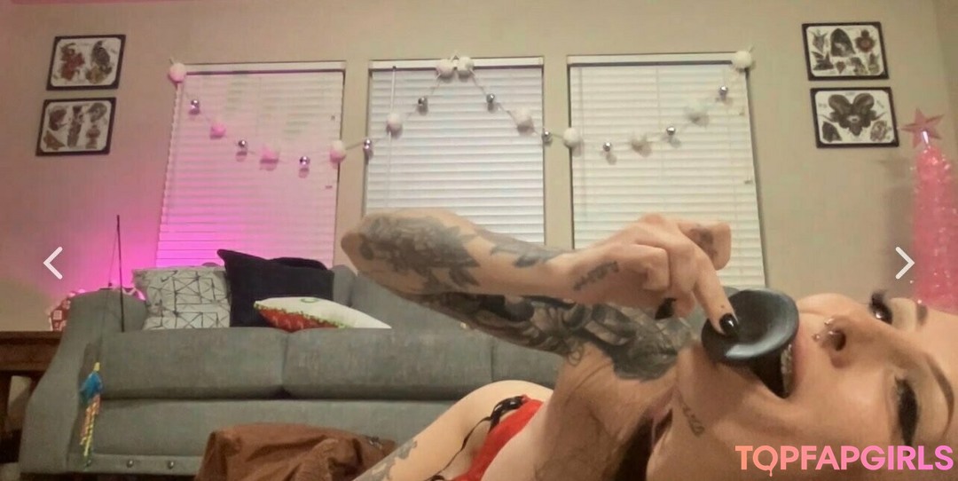 Naakte gelekte OnlyFans-foto van Strawberrysquirtcake #5 Naakte gelekte OnlyFans-foto van Strawberrysquirtcake #5