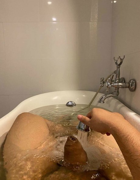 Naakte gelekte OnlyFans-foto van Wnp55535995