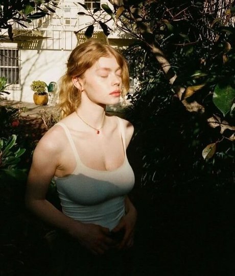 Naakte gelekte OnlyFans-foto van Emma Heedles