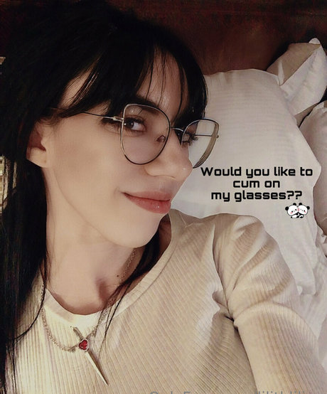 Naakte gelekte OnlyFans-foto van Lilithlilian