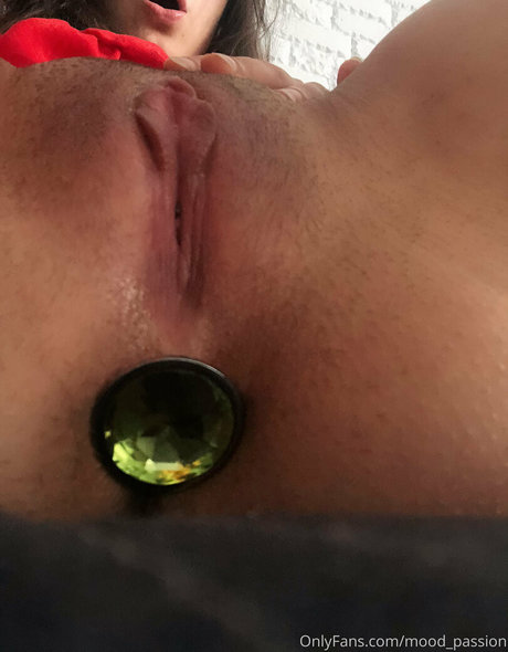 Naakte gelekte OnlyFans-foto van Moodpassion