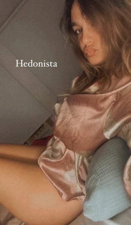 Naakte gelekte OnlyFans-foto van Acronopia