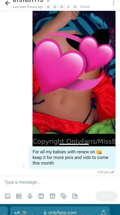 Naakte gelekte OnlyFans-foto van Missboogeyman