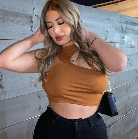 Naakte gelekte OnlyFans-foto van Seeedollazz