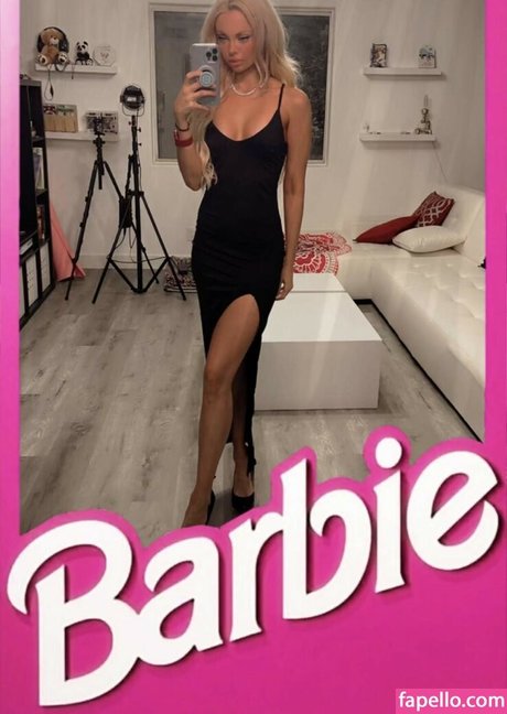 Naakte gelekte OnlyFans-foto van Katja Glieson