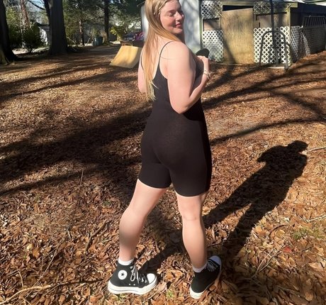 Naakte gelekte OnlyFans-foto van Halohailsangel