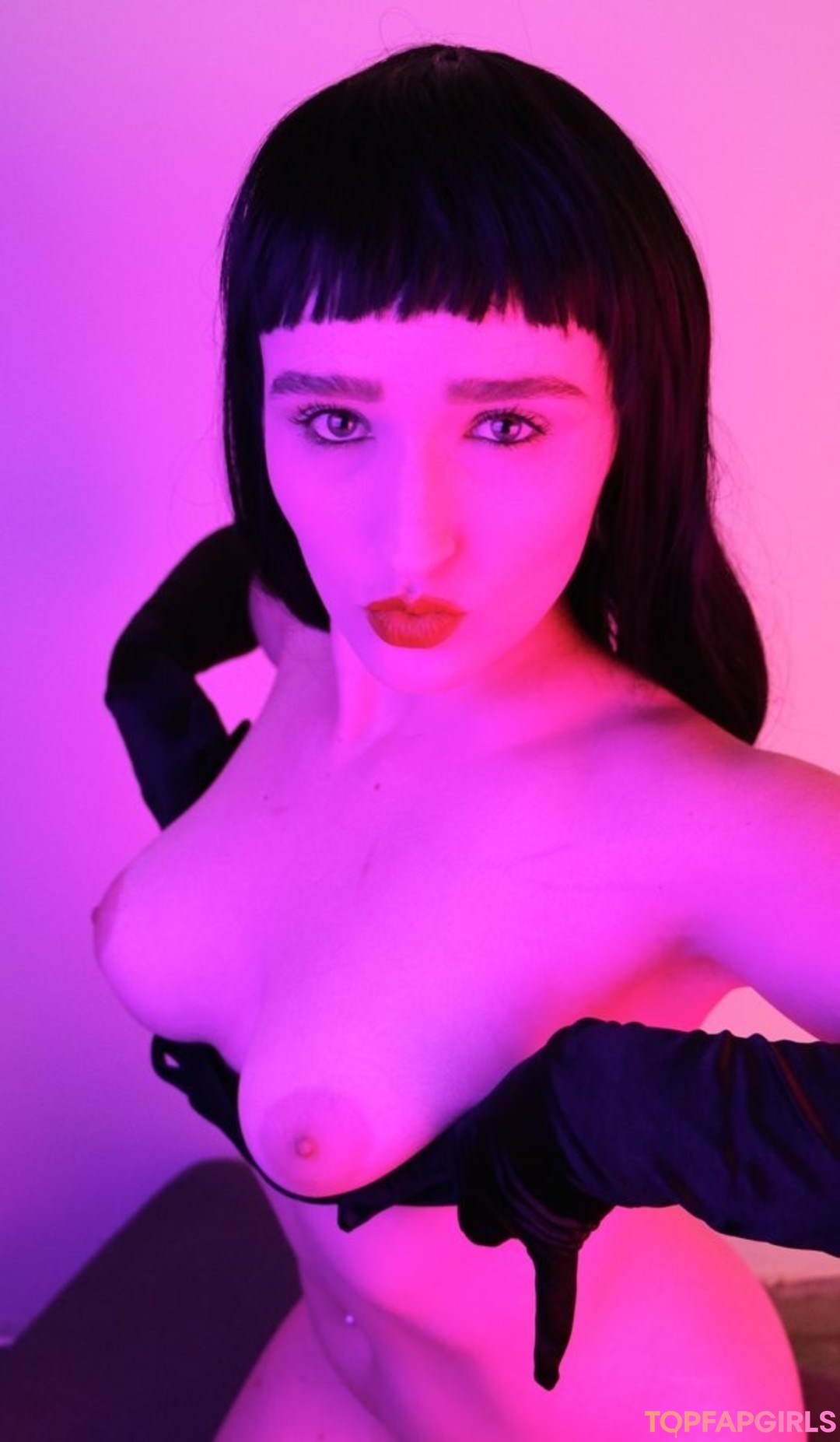 Naakte gelekte OnlyFans-foto van Alexandria The Red #1145