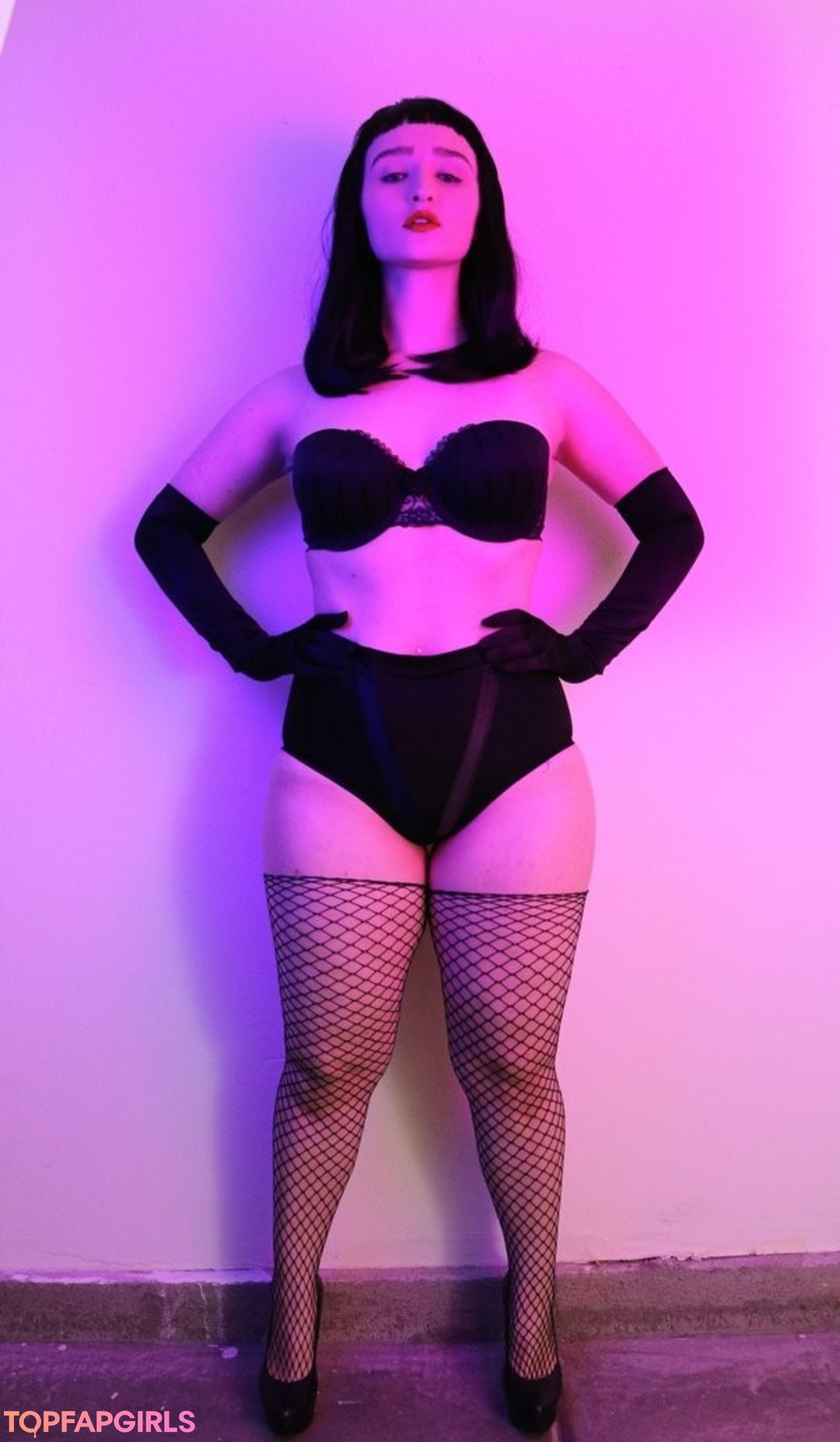 Naakte gelekte OnlyFans-foto van Alexandria The Red #1175