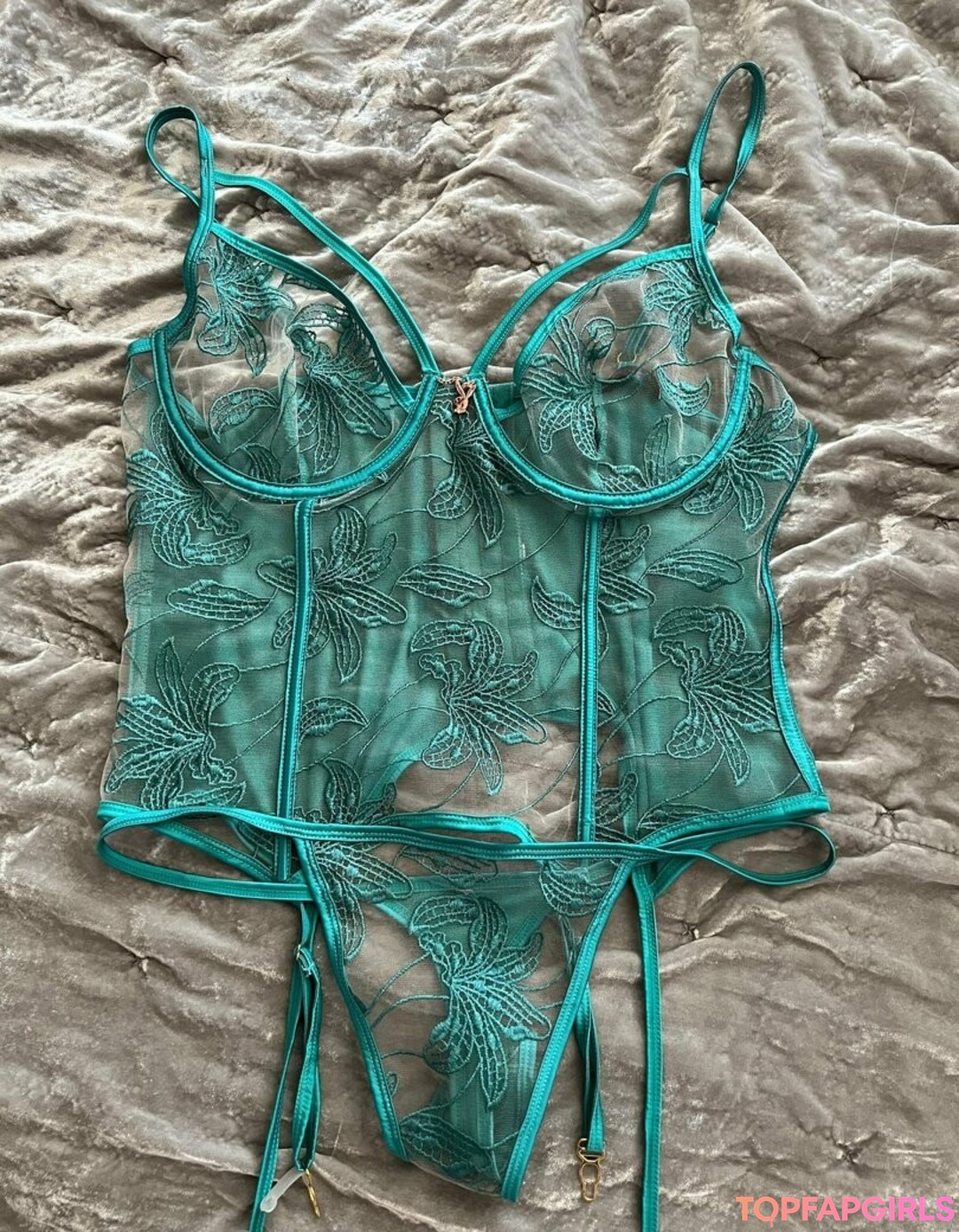 Naakte gelekte OnlyFans-foto van Alexandria The Red #1499