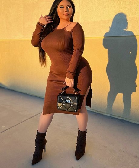 Naakte gelekte OnlyFans-foto van Mizuki Brown