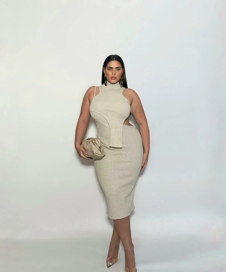 Naakte gelekte OnlyFans-foto van Irena Drezi