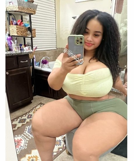Naakte gelekte OnlyFans-foto van Goddess07