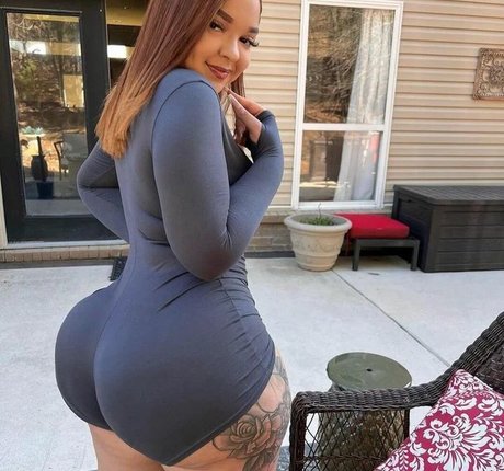Naakte gelekte OnlyFans-foto van Amberdyme