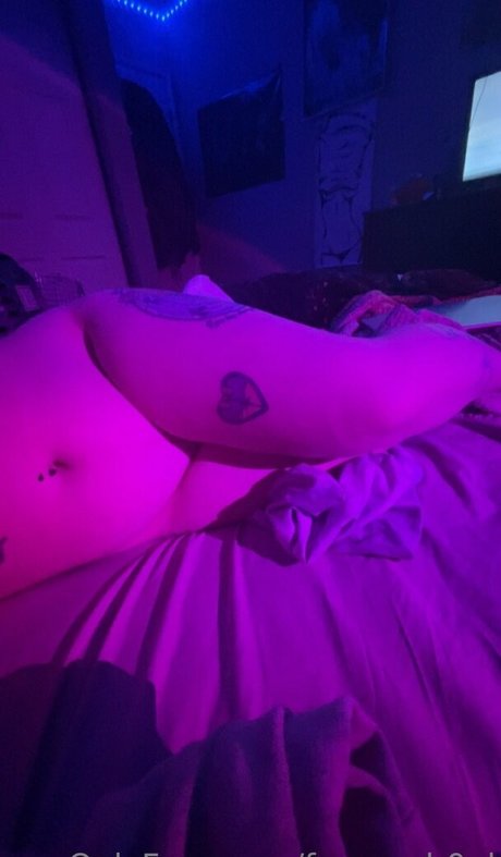 Naakte gelekte OnlyFans-foto van Freexxgh0ul