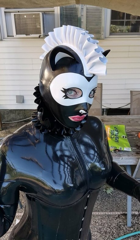 Naakte gelekte OnlyFans-foto van Blueberrysagefree