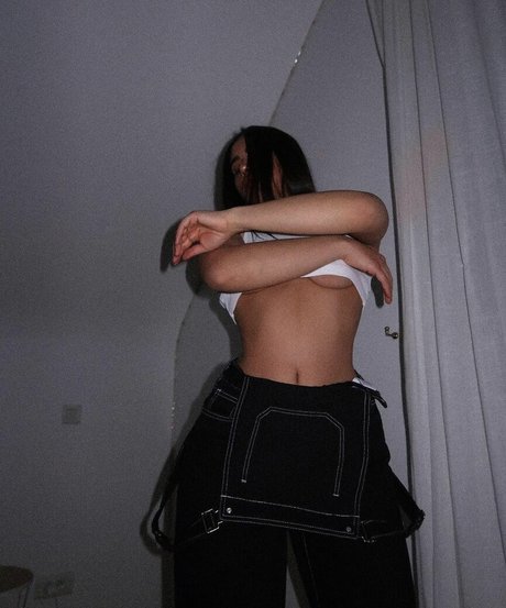 Naakte gelekte OnlyFans-foto van Anaaflri