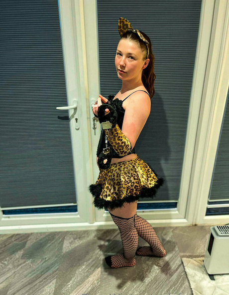 Naakte gelekte OnlyFans-foto van Tarrawinterz