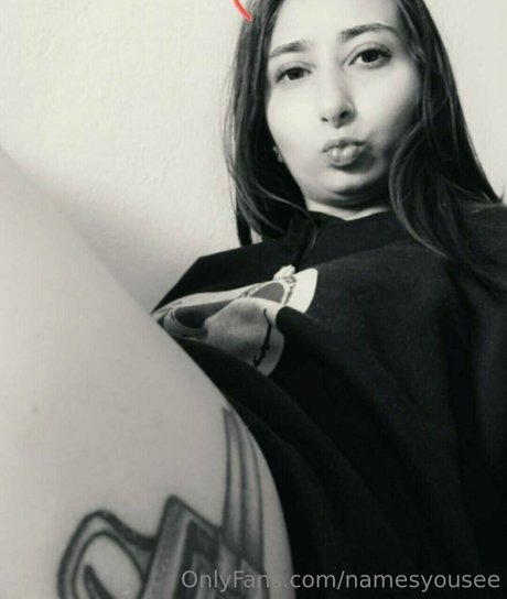 Naakte gelekte OnlyFans-foto van Namesyousee