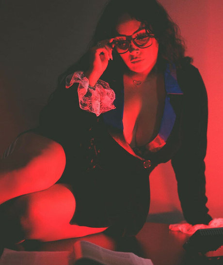 Naakte gelekte OnlyFans-foto van Avangelin Marie